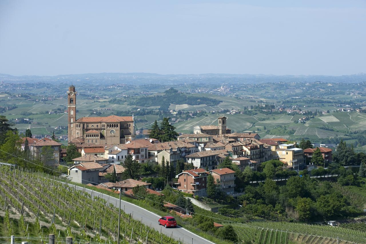 Albergo Castiglione Langhe Castiglione Tinella Bagian luar foto