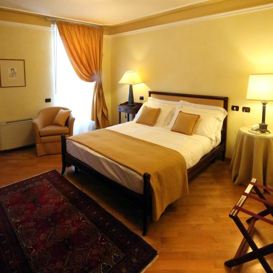 Albergo Castiglione Langhe Castiglione Tinella Bagian luar foto