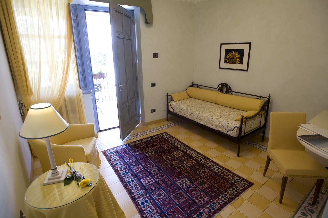 Albergo Castiglione Langhe Castiglione Tinella Bagian luar foto